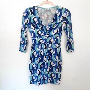 Boden Leaf-Print V-Neck Jersey Stretch Dress with Vintage Feather Print Blue